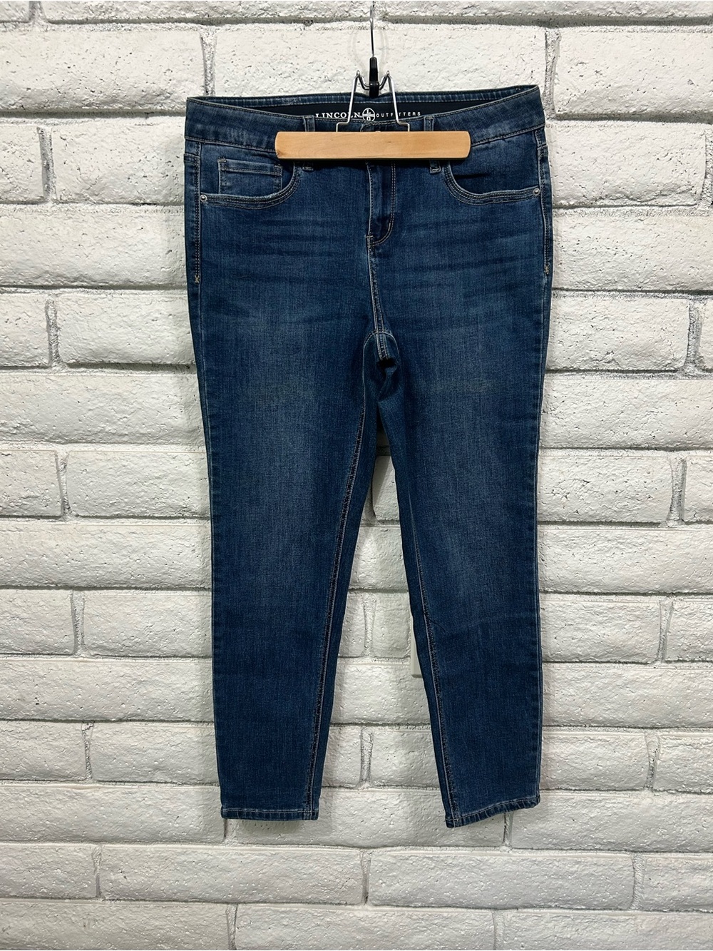 Lincoln Outfitters Slim Straight Ankle Jeans Medium Wash Stretch Size 10